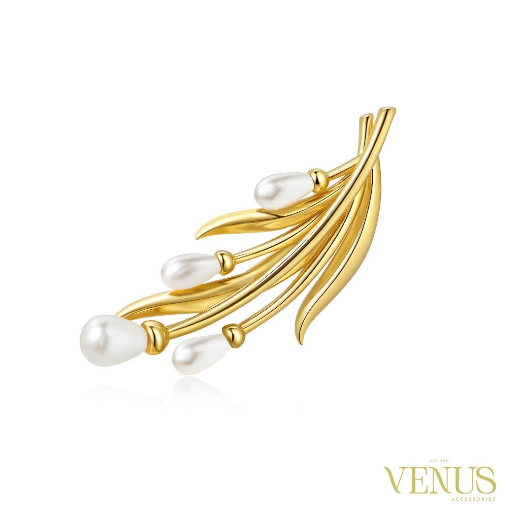 Pearl Bloom Gold Brooch