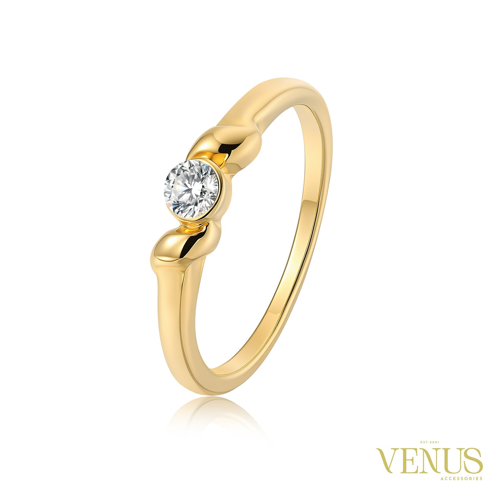 Elegant Crystal Twist Ring – Gold